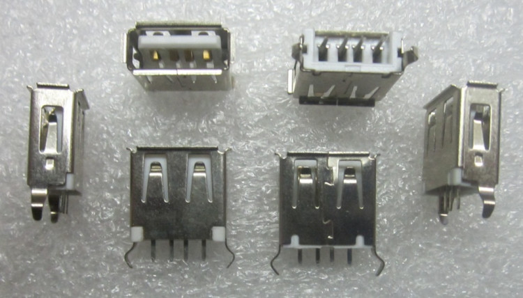 USB-022